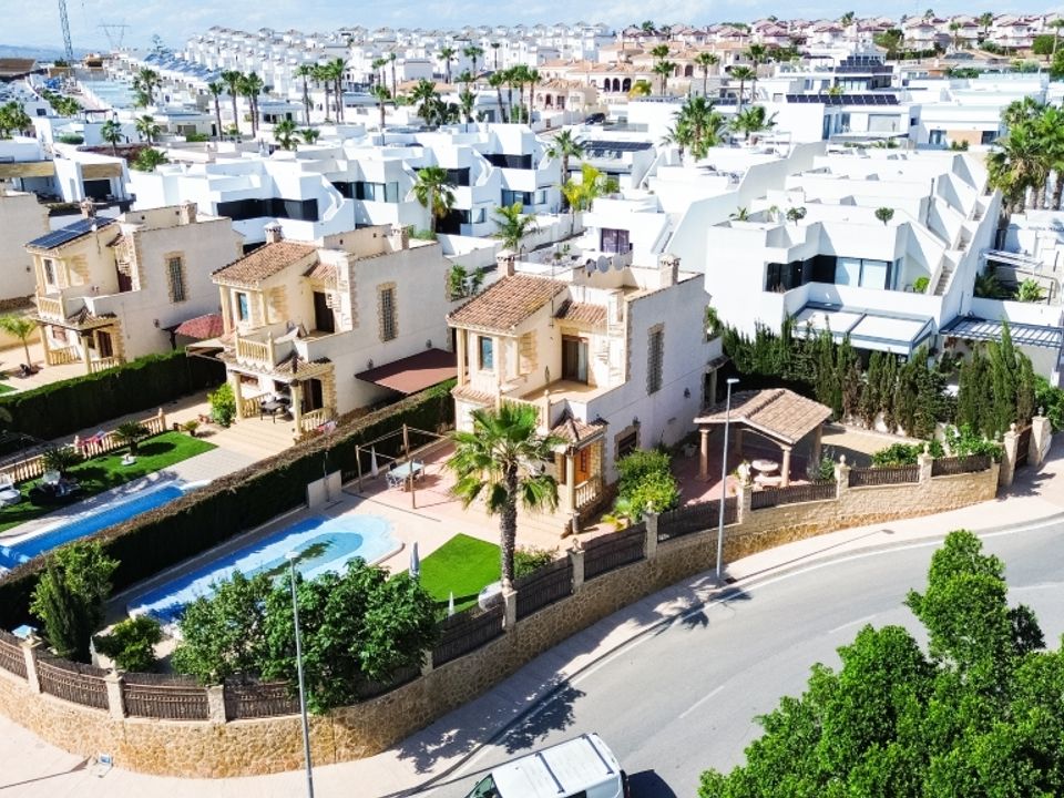 Villa i La Marina, Alicante - foto 1